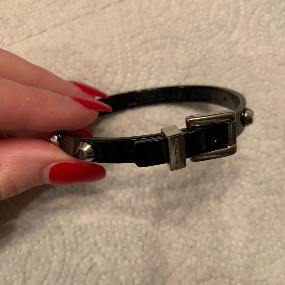 MICHEAL KORS buckle bracelet